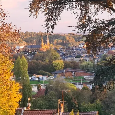 Апартаменты Maison Les Deux Cedres, 6ch, Vue Sublime & Jardin - Propriete Partagee