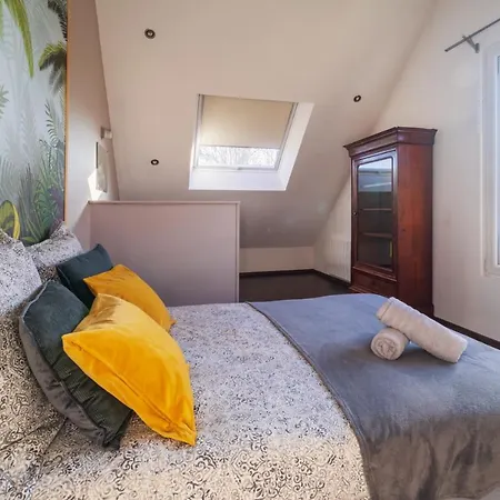 Apartment Maison Les Deux Cedres, 6ch, Vue Sublime & Jardin - Propriete Partagee Charleville-Mezieres