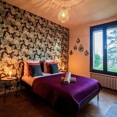 Maison Les Deux Cedres, 6ch, Vue Sublime & Jardin - Propriete Partagee Апартаменты Шарлевиль-Мезьер